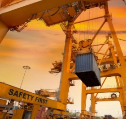 Professional Port Loading and Unloading Services