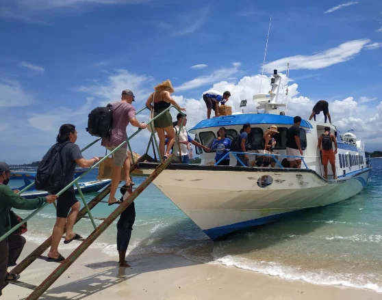 Jasa Penyebrangan Laut Bali - Lombok Agung Tama Raya